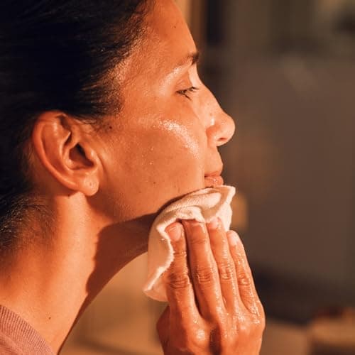 JUNGLÜCK Vegan Gesichtsreinigung mit BIO Aloe Vera & BIO Mandelöl
| JUNGLÜCK Reinigungsmilch Gesicht für empfindliche H