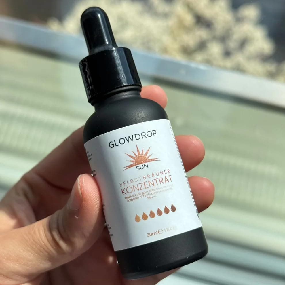 SUN Selbstbräunungskonzentrat – Flüssiges vegan Selftan Serum – Für natürliche und streifenfreie Bräune – Zu Gesichtspfl
